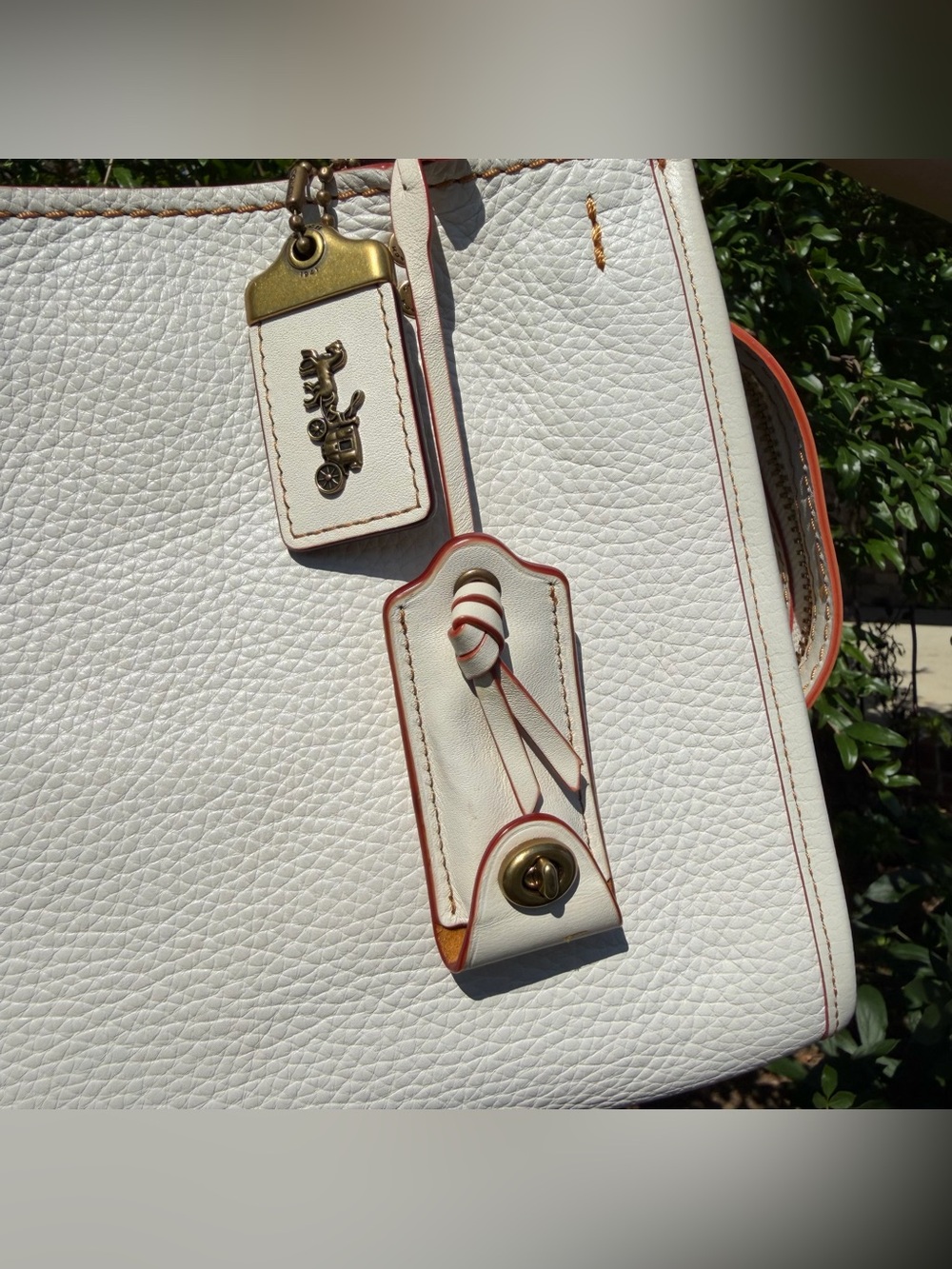 EUC Coach 1941 Leather Rogue Bag 25 54536 - Picture 3 of 12